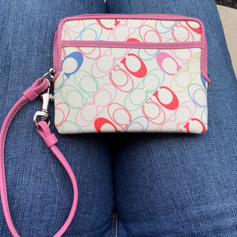 Coach Wristlet - Picture 5 of 8